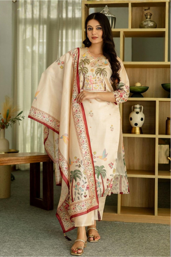 Women Ethnic Motifs Printed Regular Kurta with Trousers & With Dupatta